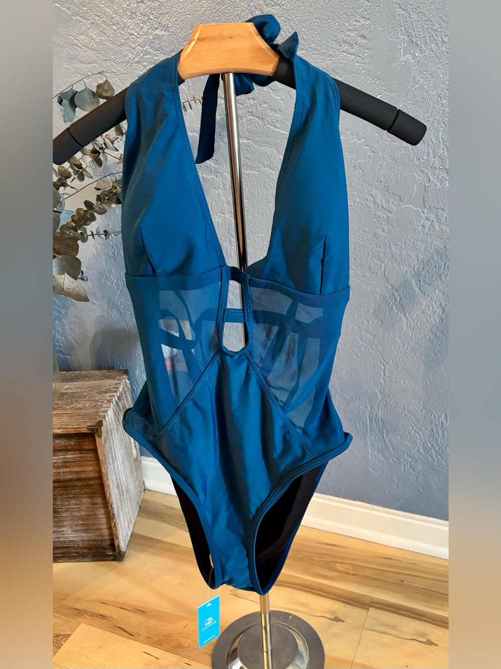 Cupshe Blue Plunging Keyhole Standard One-Piece NWT - Picture 9 of 13